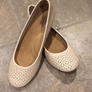 Brand new Croft&Barrow Ortholite flats